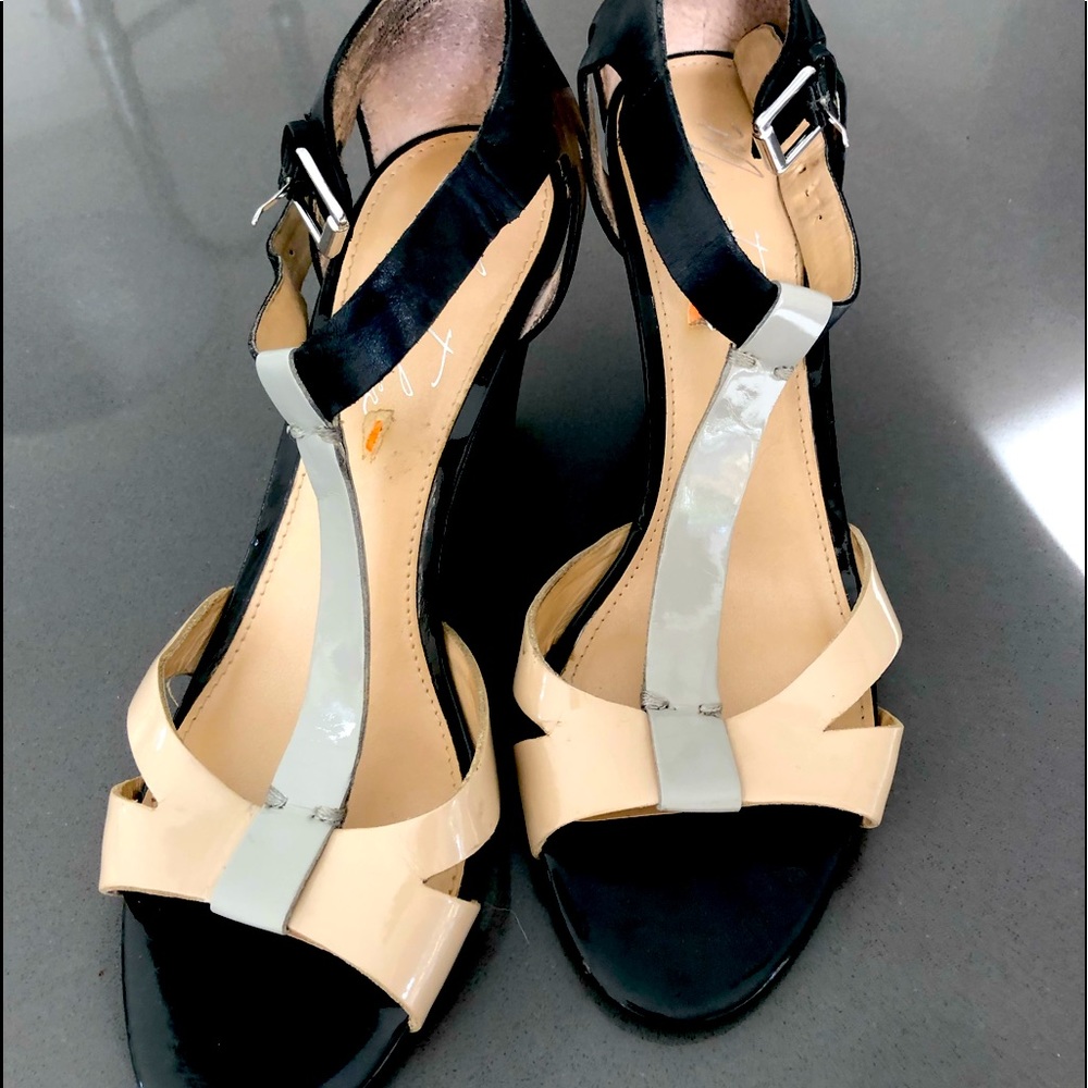 Marc Fisher Heels size 9 1/2